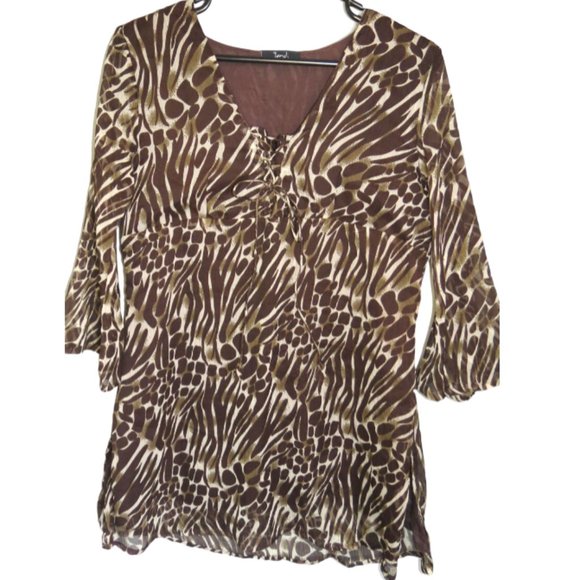 JENDI Tops - JENDI - animal boho print style top - size large.